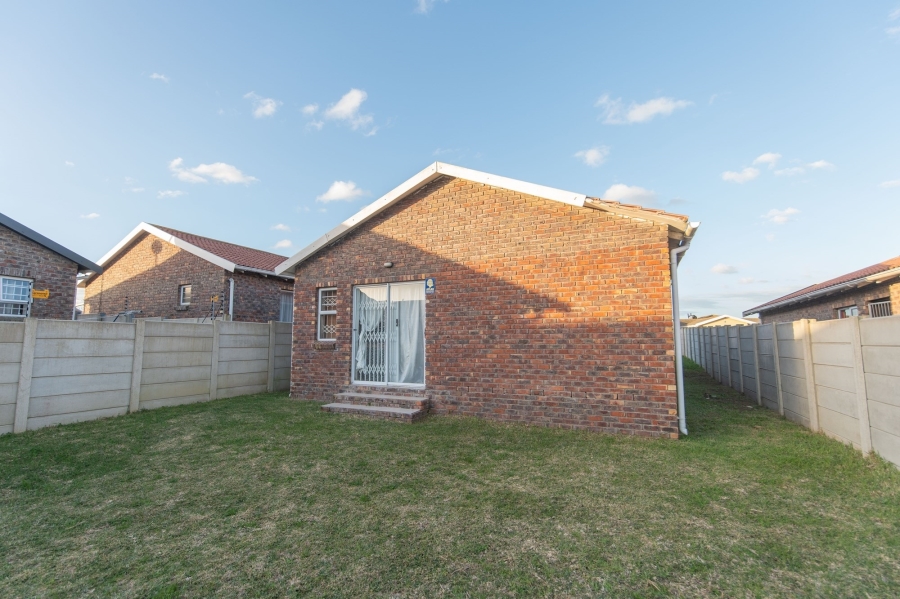 2 Bedroom Property for Sale in Parsonsvlei Eastern Cape